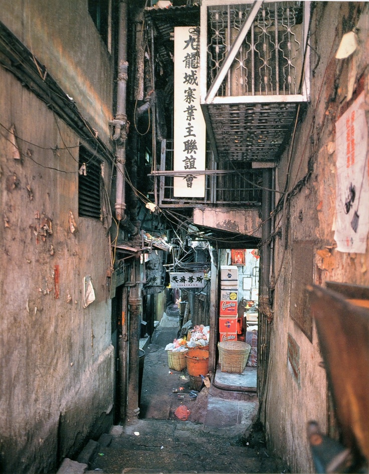 e7ec1636e67d5090335af276ebe01279--kowloon-walled-city-hongkong.jpg