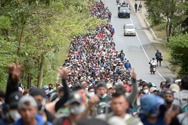 id13194327-Honduran-migrants-1200x801-600x400.jpg