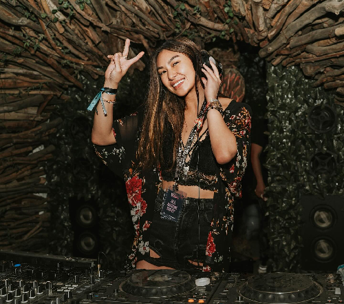 lucy DJ.png