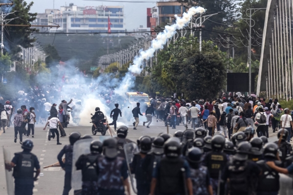 id14590200-AFP__20250908__73RK4CY__v3__MidRes__NepalPoliticsInternetLawProtest-e.jpg