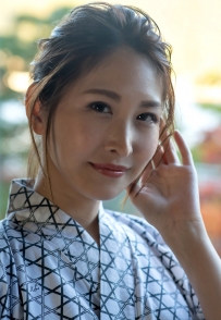 Mai Kanami 神菜美まい